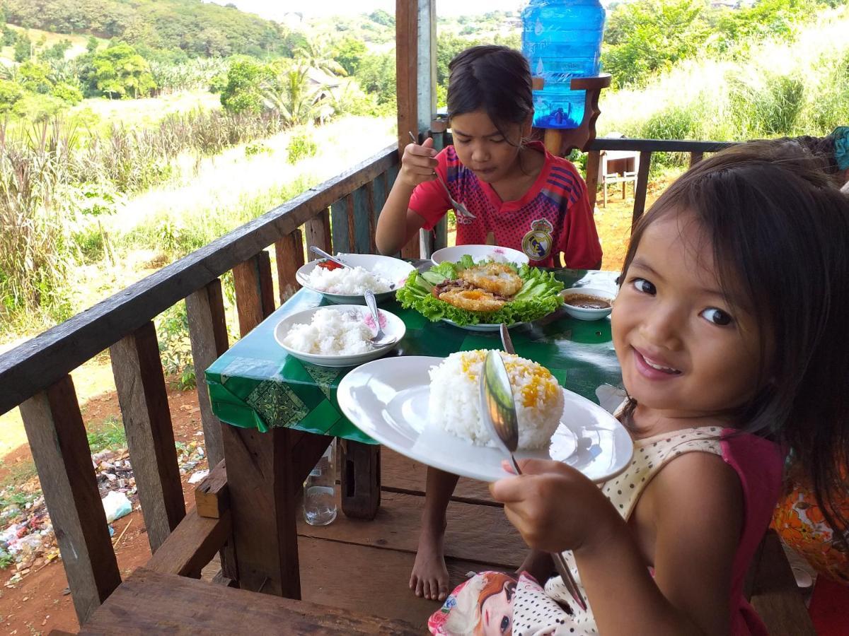 Srey Leap Homestay Banlung Extérieur photo